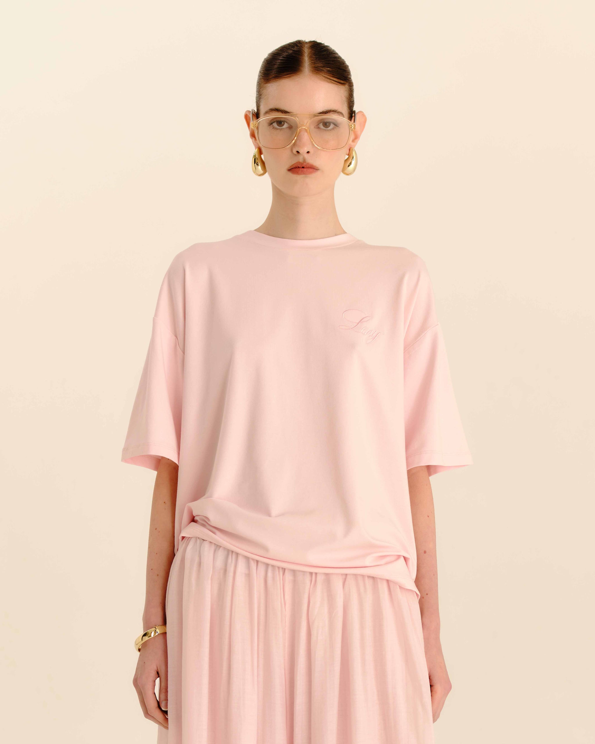 Oversized T-shirt Powder Pink - half-length front view